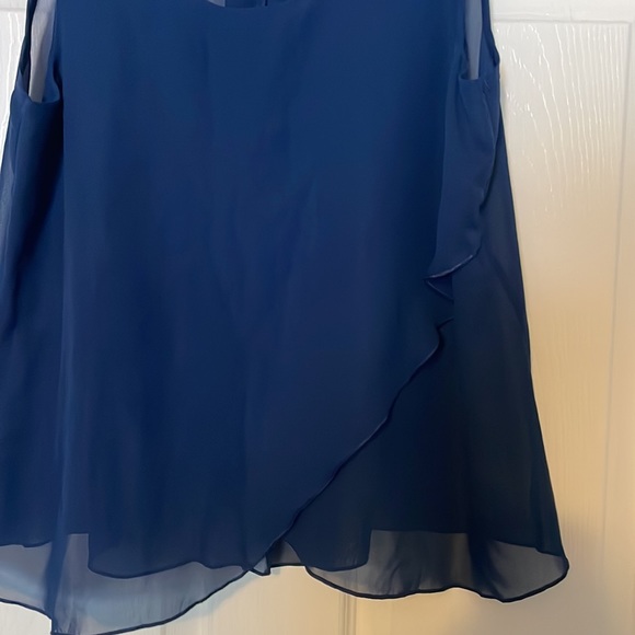 Blue top - Picture 2 of 4